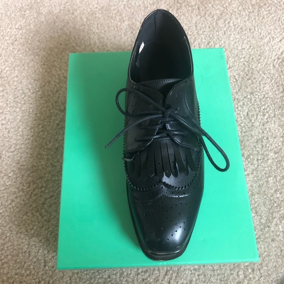 Black School Girl Shoes - Picture 2 of 4